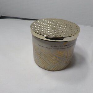Bath & Body Works Hibiscus Waterfalls –  3 Wick Candle – New